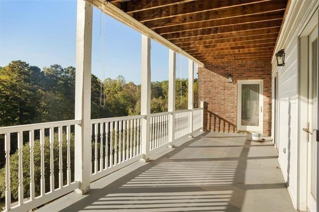 55 Rocky Circle NE, White, GA 30184