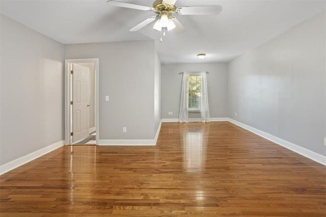 55 Rocky Circle NE, White, GA 30184