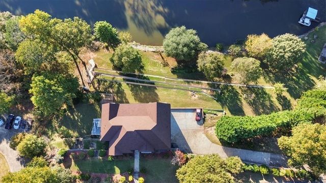 55 Rocky Circle NE, White, GA 30184