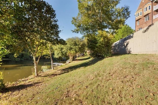 55 Rocky Circle NE, White, GA 30184