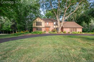 8890 Northampton Drive, Plymouth Charter Township, MI 48170