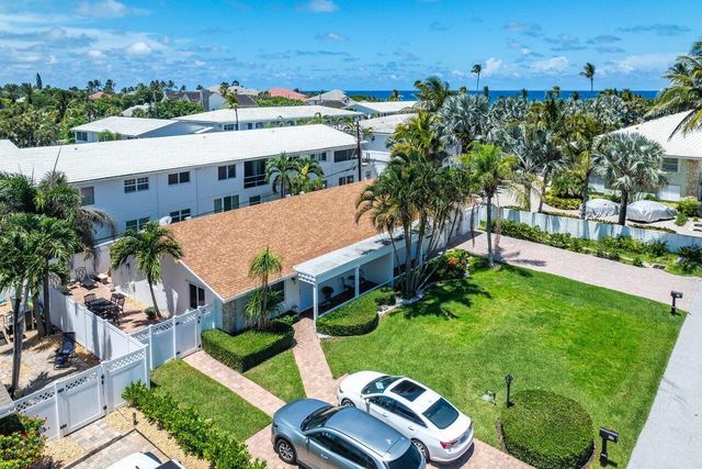 17 Fayette Drive, Ocean Ridge, FL 33435