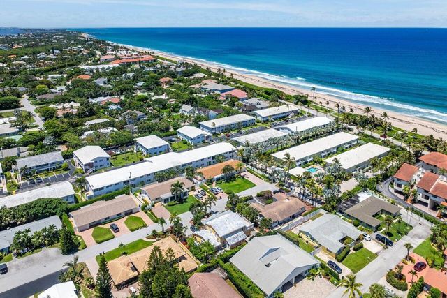 17 Fayette Drive, Ocean Ridge, FL 33435