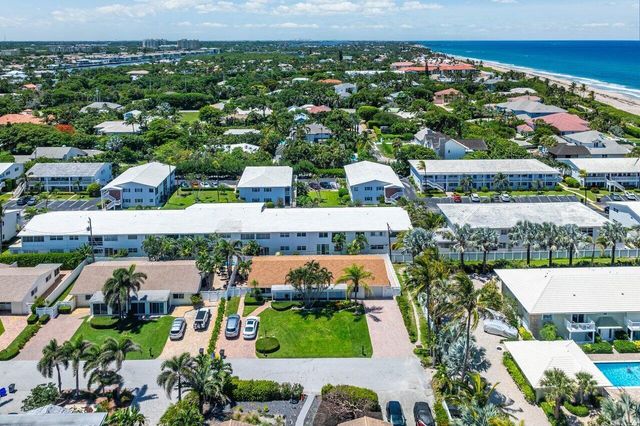 17 Fayette Drive, Ocean Ridge, FL 33435