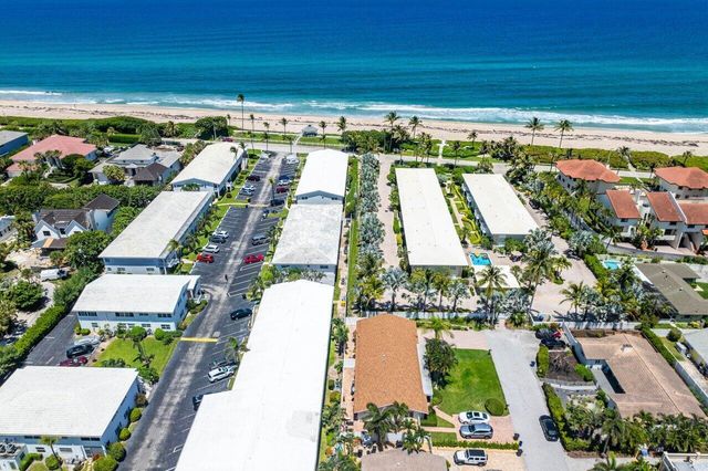 17 Fayette Drive, Ocean Ridge, FL 33435