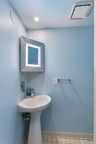 3680 Independence Avenue S 10, Saint Louis Park, MN 55426