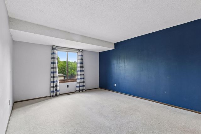 3680 Independence Avenue S 10, Saint Louis Park, MN 55426
