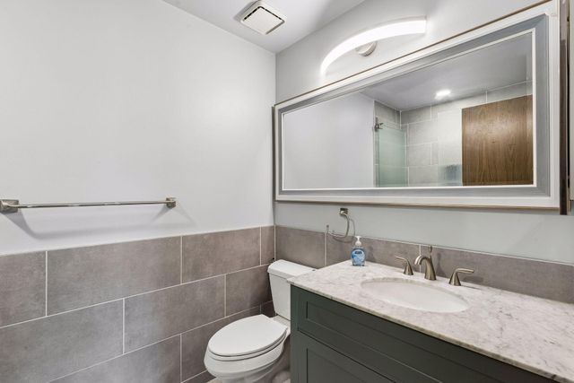 3680 Independence Avenue S 10, Saint Louis Park, MN 55426