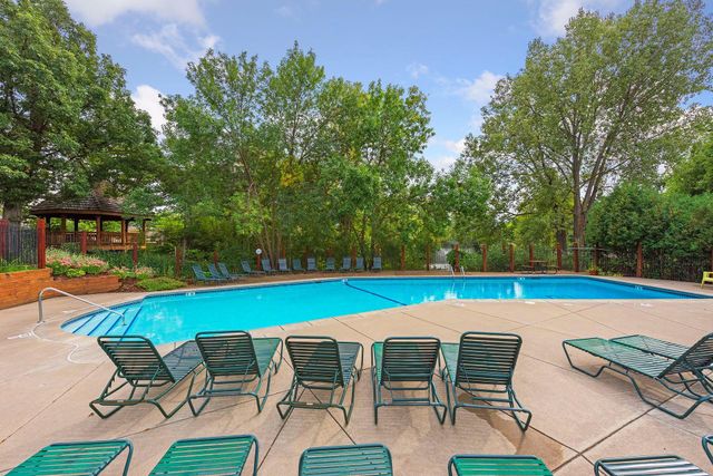 3680 Independence Avenue S 10, Saint Louis Park, MN 55426