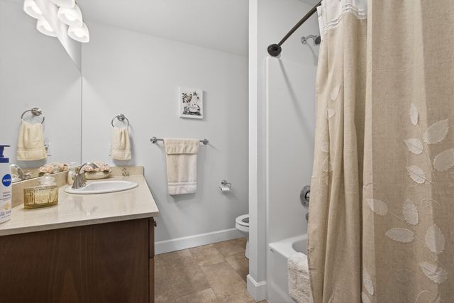 1225 NW Willow Parkway Road, Madras, OR 97741