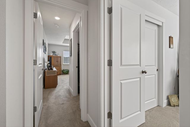 1225 NW Willow Parkway Road, Madras, OR 97741