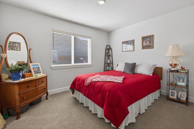 1225 NW Willow Parkway Road, Madras, OR 97741