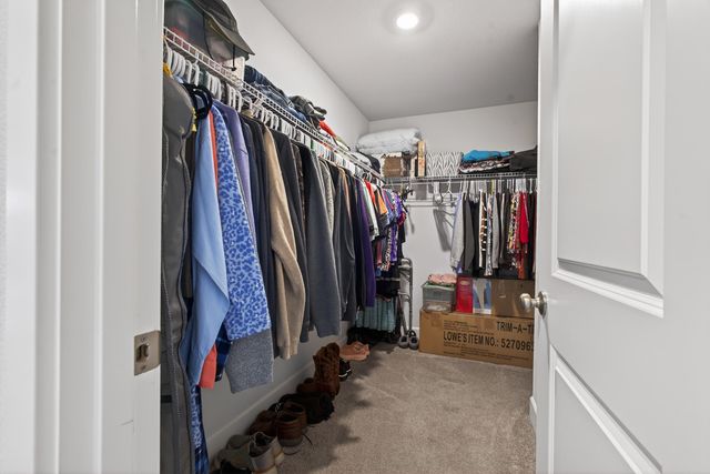 1225 NW Willow Parkway Road, Madras, OR 97741