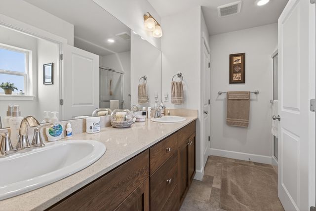 1225 NW Willow Parkway Road, Madras, OR 97741