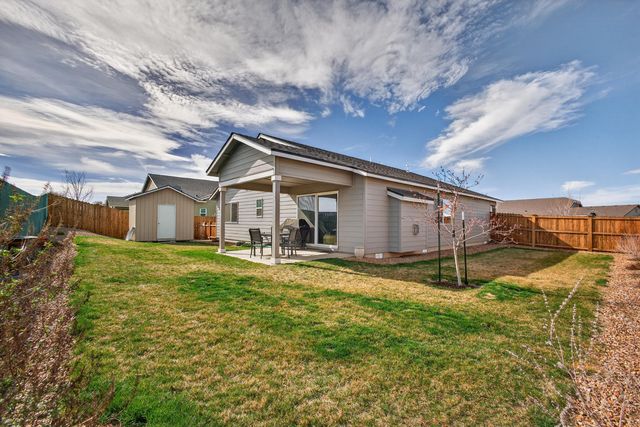 1225 NW Willow Parkway Road, Madras, OR 97741