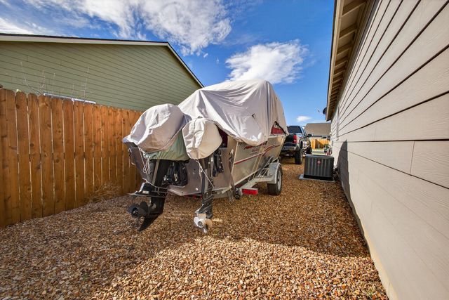 1225 NW Willow Parkway Road, Madras, OR 97741