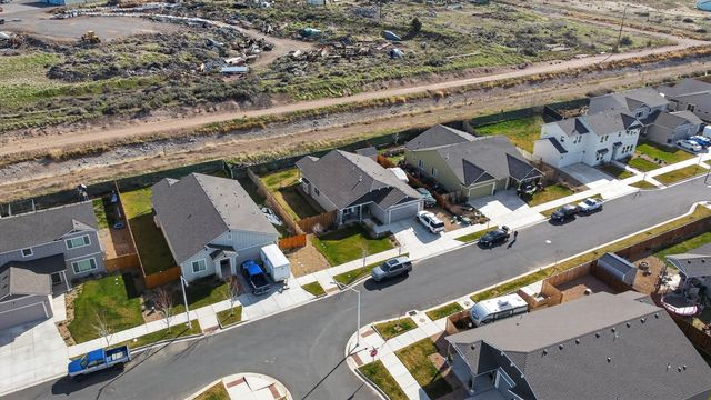 1225 NW Willow Parkway Road, Madras, OR 97741