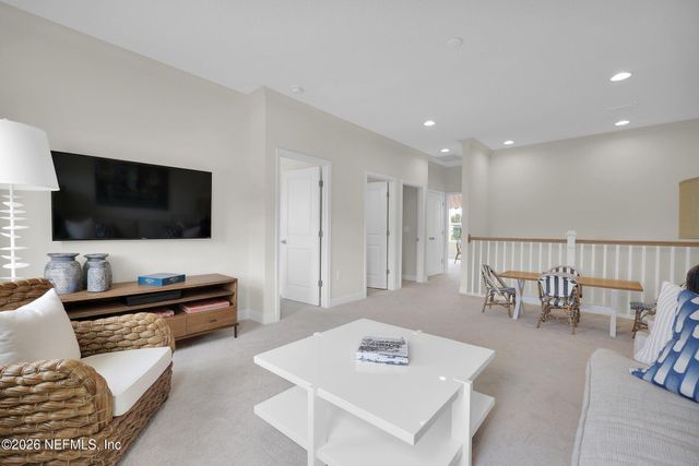 12066 OAK HOLLOW Trail, Jacksonville, FL 32256