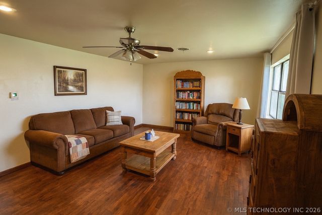 608 Mayall, Marietta, OK 73448