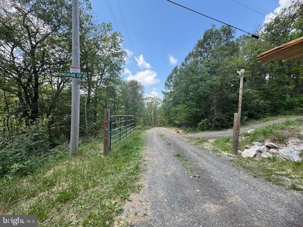 EASTWOOD DR, Bloomery, WV 26817