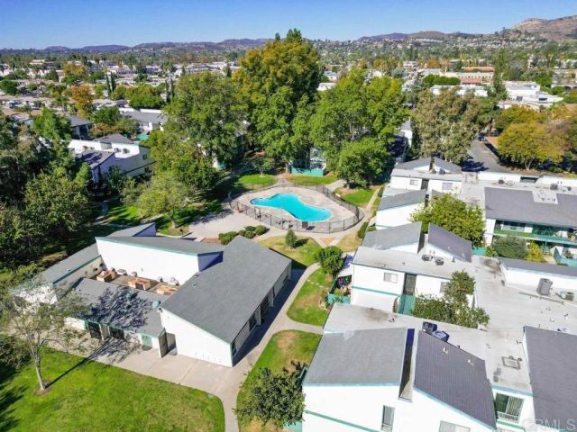 1817 E Grand Avenue 77, Escondido, CA 92027
