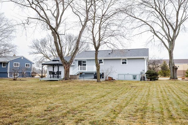 1442 N Lapham STREET, Oconomowoc, WI 53066