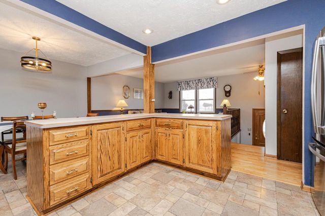 1442 N Lapham STREET, Oconomowoc, WI 53066