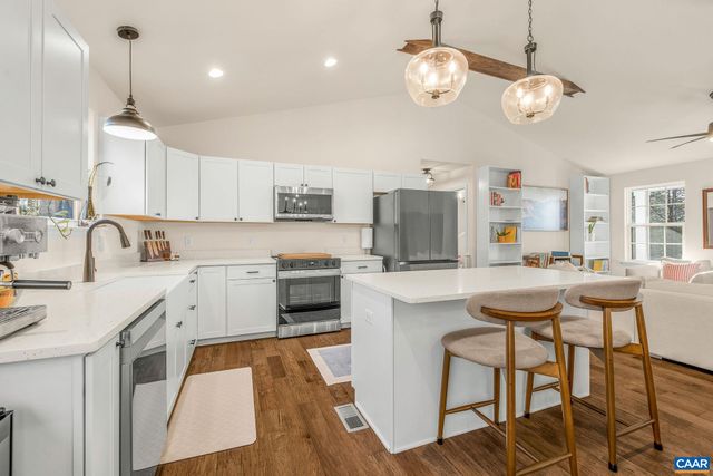 1229 PEACH GROVE RD, Louisa, VA 23093
