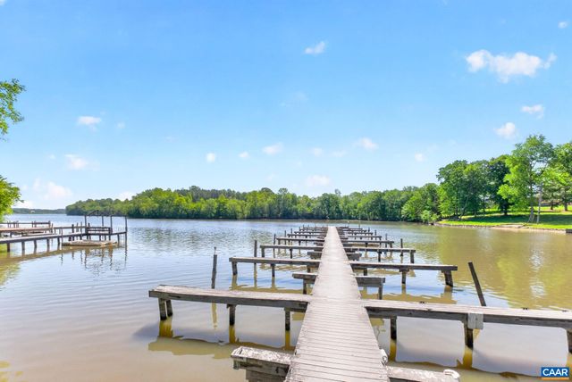 1229 PEACH GROVE RD, Louisa, VA 23093