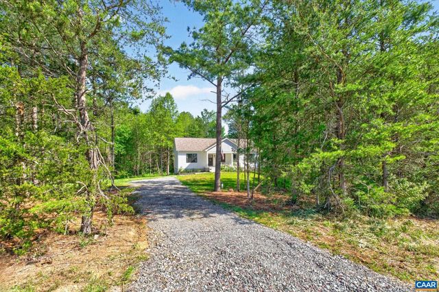 1229 PEACH GROVE RD, Louisa, VA 23093