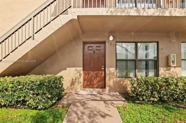 10053 Winding Lake Rd 101, Sunrise, FL 33351