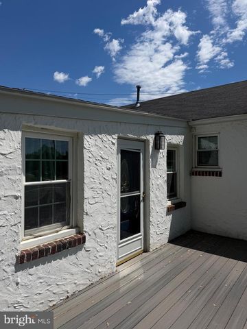 121 MACDADE RD, Phoenixville, PA 19460