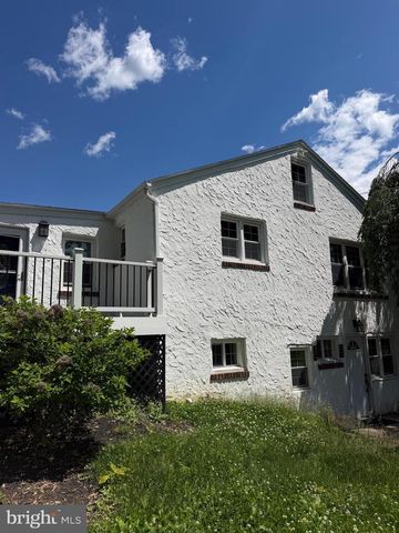 121 MACDADE RD, Phoenixville, PA 19460