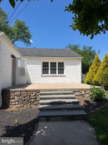 121 MACDADE RD, Phoenixville, PA 19460