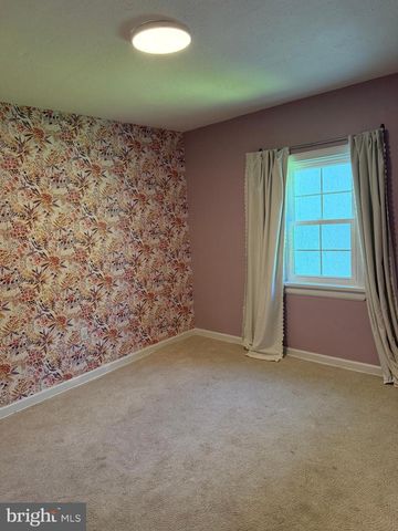121 MACDADE RD, Phoenixville, PA 19460