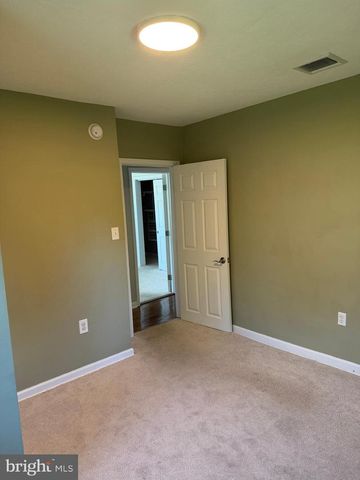 121 MACDADE RD, Phoenixville, PA 19460