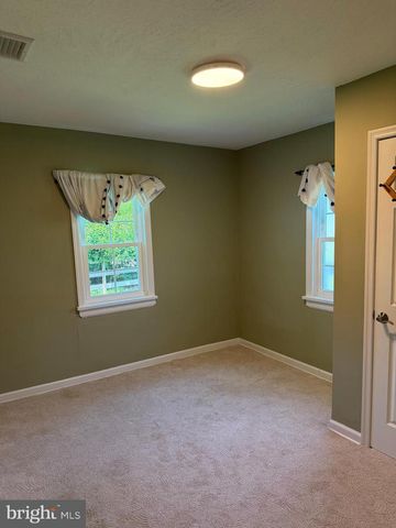 121 MACDADE RD, Phoenixville, PA 19460