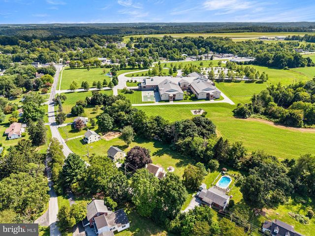 170 COUNTRY CLUB RD, Coatesville, PA 19320