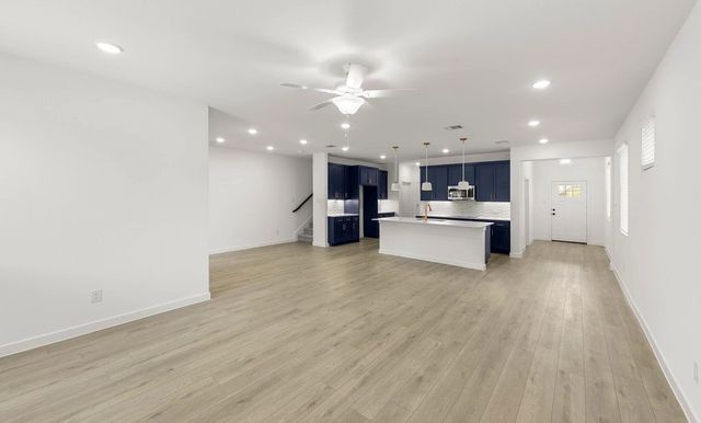 6918 Mission Tejas Drive, Dallas, TX 75228