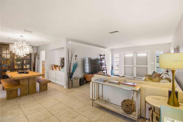 7354 W COUNTRY CLUB DRIVE N, Sarasota, FL 34243