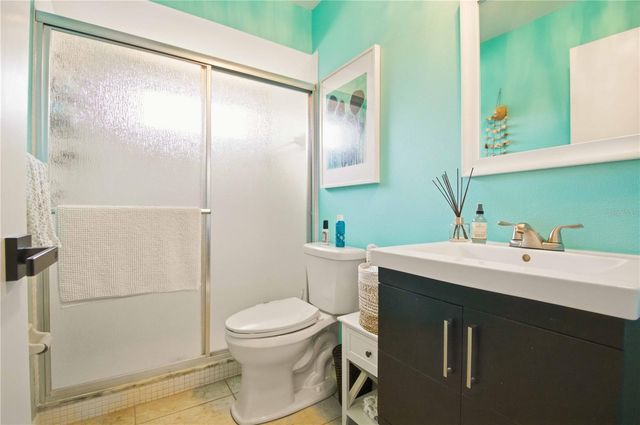 7354 W COUNTRY CLUB DRIVE N, Sarasota, FL 34243