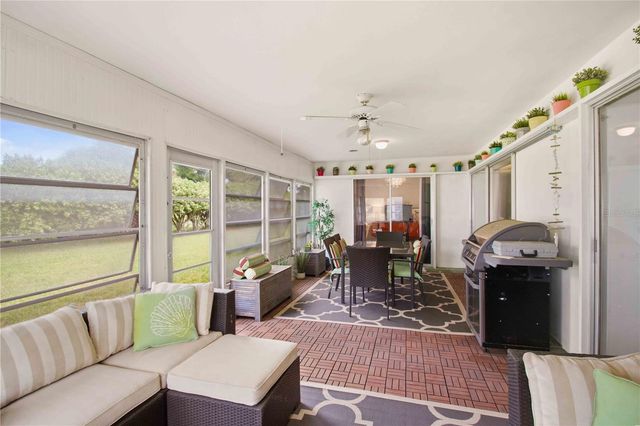 7354 W COUNTRY CLUB DRIVE N, Sarasota, FL 34243