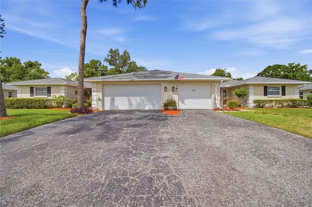 7354 W COUNTRY CLUB DRIVE N, Sarasota, FL 34243