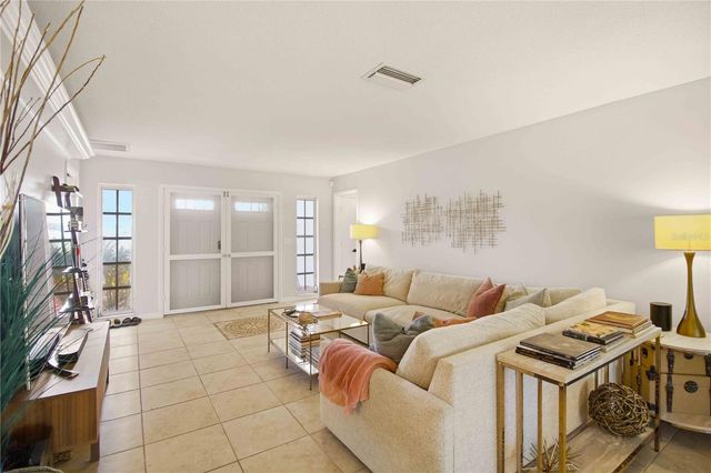 7354 W COUNTRY CLUB DRIVE N, Sarasota, FL 34243