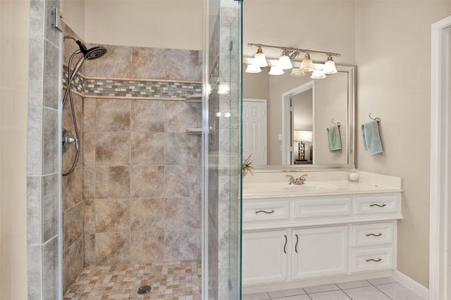 364 Bayshore Drive, Montgomery, TX 77356