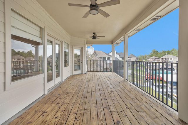 364 Bayshore Drive, Montgomery, TX 77356