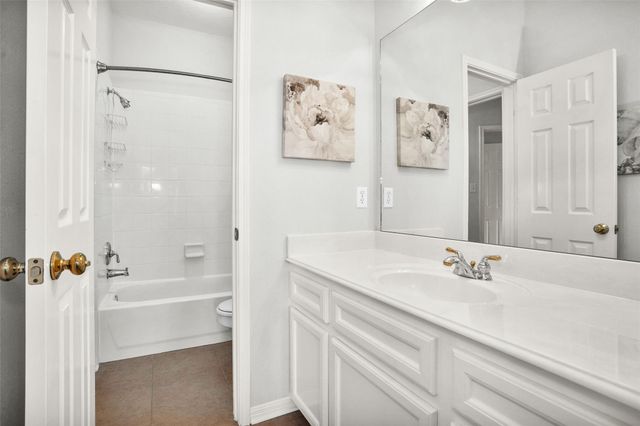 364 Bayshore Drive, Montgomery, TX 77356