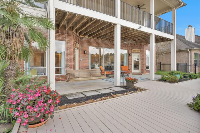 364 Bayshore Drive, Montgomery, TX 77356