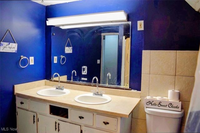 416 Adena NE, North Canton, OH 44720