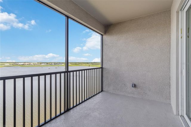 19116 SCALLOP LOOP 403, Lakewood Ranch, FL 34211